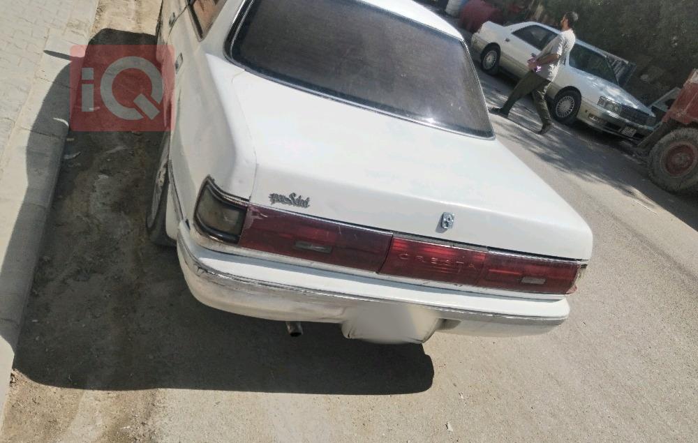 تويوتا كريستا